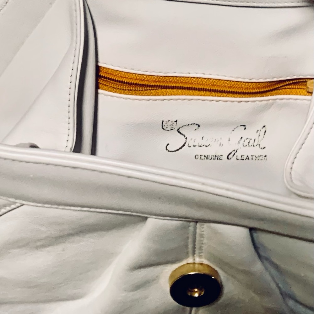 Susan Gail Vintage white handbag